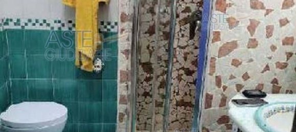 6 rooms Apartment in Naples, Italy No. 9946 18