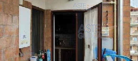 6 rooms Apartment in Naples, Italy No. 9946 16