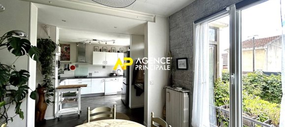 2 bedrooms House in Bezons, France No. 127376 4