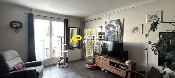 2 bedrooms House in Bezons, France No. 127376 12