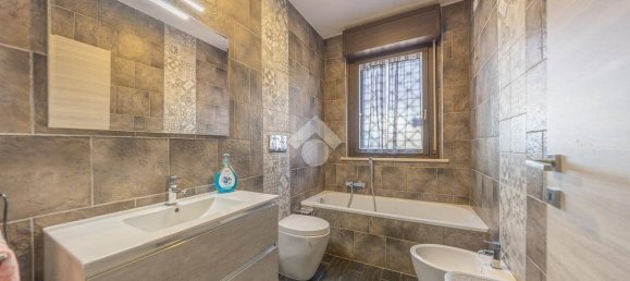 Apartamento T2 em Rome, Italy N.º 283111 17