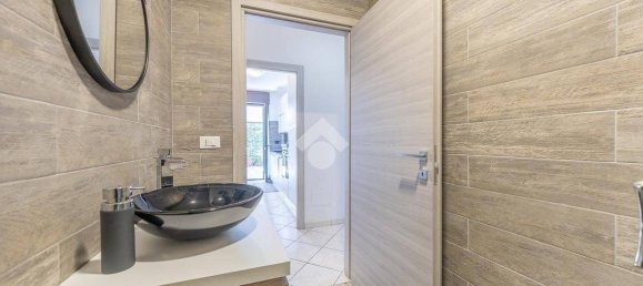 Apartamento T2 em Rome, Italy N.º 283111 12