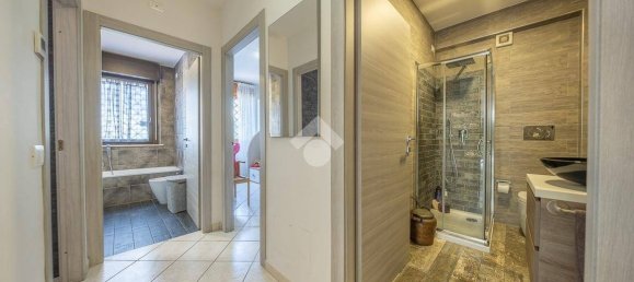 Apartamento T2 em Rome, Italy N.º 283111 10