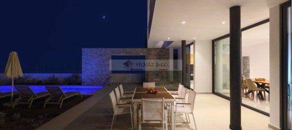 6-salle Villa à Larnaca, Cyprus No. 24137 5