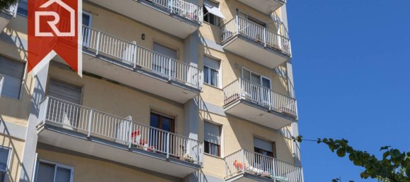 2 bedrooms Apartment in Rosignano Marittimo, Italy No. 307928 4