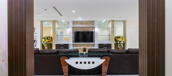 Кондоминиум  с 3 спальнями в Клонг Тоэй, Таиланд № 4747 5