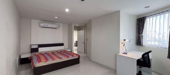 Кондоминиум  с 3 спальнями в Клонг Тоэй, Таиланд № 4747 15