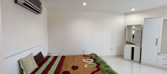 Кондоминиум  с 3 спальнями в Клонг Тоэй, Таиланд № 4747 18