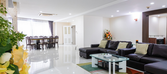 Кондоминиум  с 3 спальнями в Клонг Тоэй, Таиланд № 4747 6