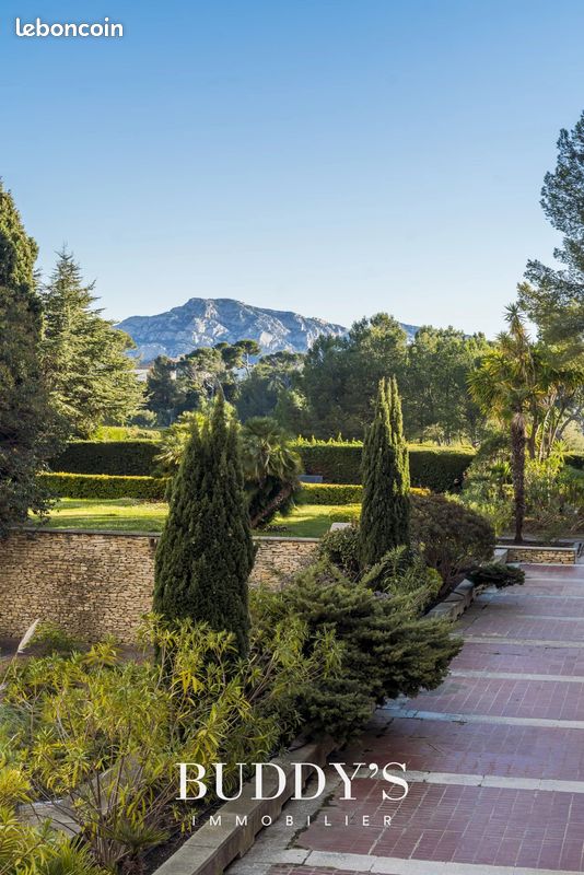 1 bedroom Apartment in Marseille, France No. 185420