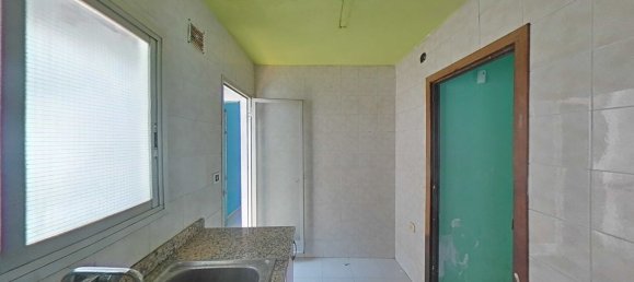 3 bedrooms Penthouse in Girona, Spain No. 142814 5