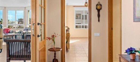 5 bedrooms Apartment in Torrevieja, Spain No. 40792 4