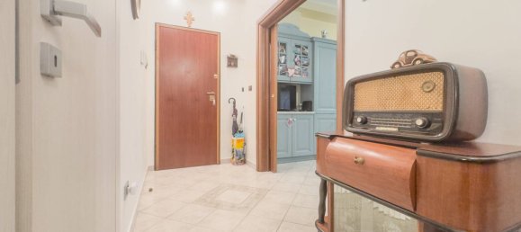 4 bedrooms Apartment in Rivoli, Italy No. 109740 3