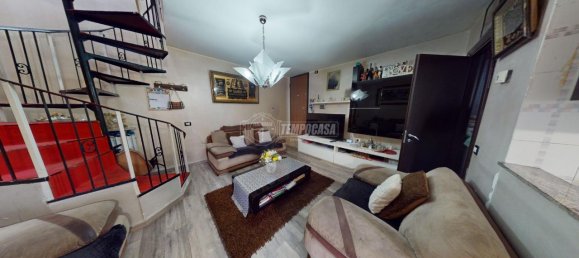 3 rooms Duplex in Cadorago, Italy No. 2104 4