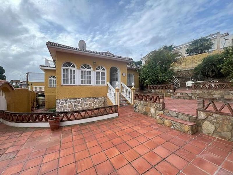 Дом с 3 спальнями в Торремолинос, Испания № 180198