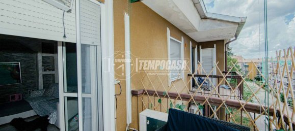 2 bedrooms Apartment in Pavia, Italy No. 373604 2