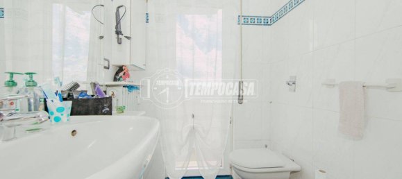 2 bedrooms Apartment in Pavia, Italy No. 373604 8