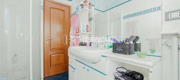 2 bedrooms Apartment in Pavia, Italy No. 373604 7