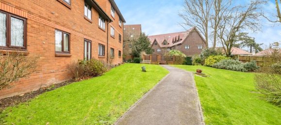 1 bedroom Apartment in Bushey, United Kingdom No. 6254 12