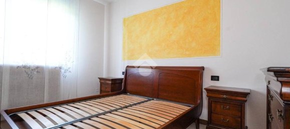 Apartamento de 3 dormitorios en Ponte San Pietro, Italy No. 266544 15