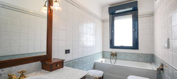 Apartamento de 3 dormitorios en Ponte San Pietro, Italy No. 266544 22