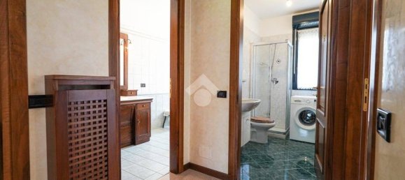 Apartamento de 3 dormitorios en Ponte San Pietro, Italy No. 266544 27