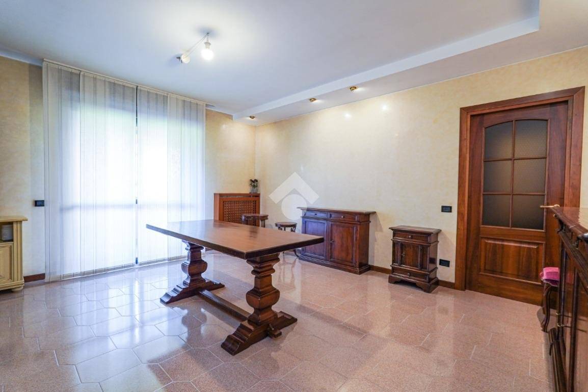 Apartamento de 3 dormitorios en Ponte San Pietro, Italy No. 266544