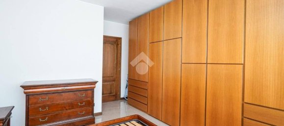 Apartamento de 3 dormitorios en Ponte San Pietro, Italy No. 266544 17