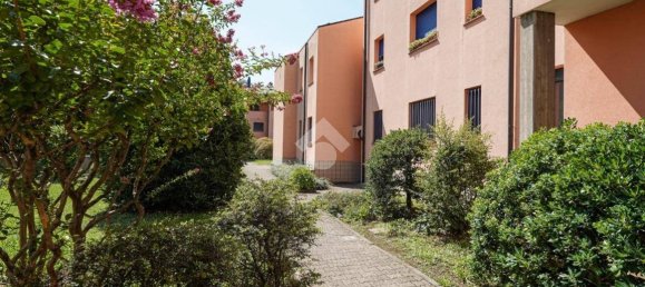 Apartamento de 3 dormitorios en Ponte San Pietro, Italy No. 266544 43