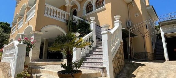 5 bedrooms Villa in Mutxamel, Spain No. 37898 2