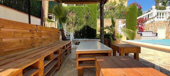 5 bedrooms Villa in Mutxamel, Spain No. 37898 16