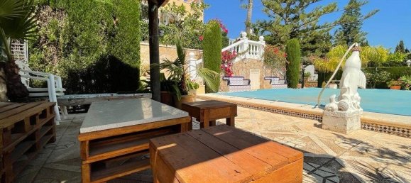 5 bedrooms Villa in Mutxamel, Spain No. 37898 3