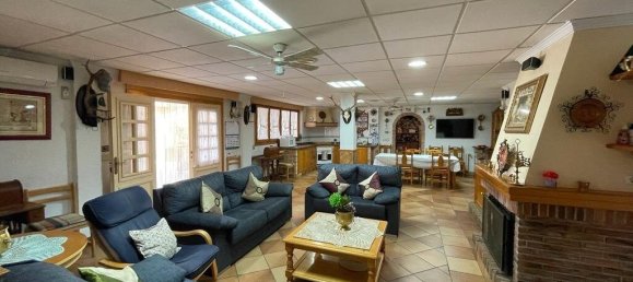 5 bedrooms Villa in Mutxamel, Spain No. 37898 21