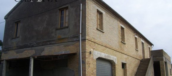 3 rooms House in Acquaviva Picena, Italy No. 139584 4