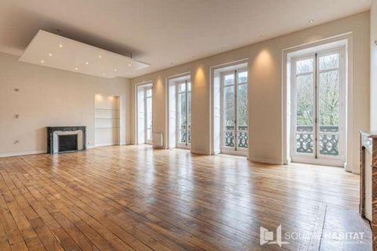 3 bedrooms Condo in Quimper, France No. 4122