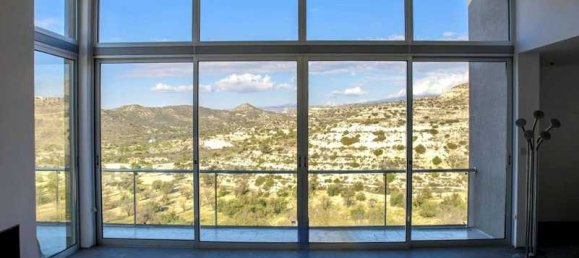 7 bedrooms Commercial property in Mesa Geitonia, Cyprus No. 18573 8