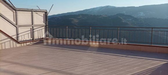 3 Schlafzimmer Wohnung in Pietrapertosa, Italy, Nr. 29789 5