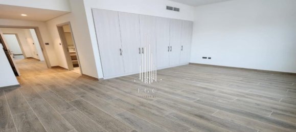 4 bedrooms Villa in Yas Island, UAE No. 44393 9