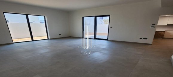 4 bedrooms Villa in Yas Island, UAE No. 44393 7