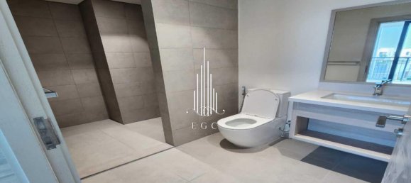 4 bedrooms Villa in Yas Island, UAE No. 44393 24