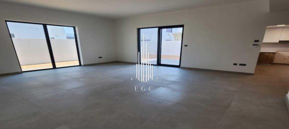 4 bedrooms Villa in Yas Island, UAE No. 44393 10