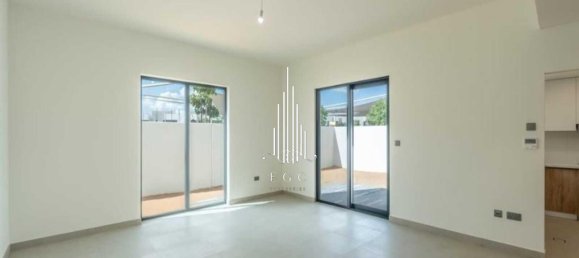 4 bedrooms Villa in Yas Island, UAE No. 44393 15