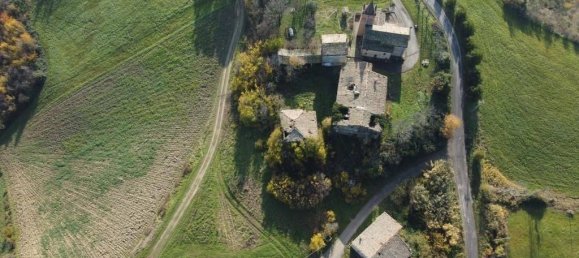 Casa de 8 divisões em Castelvetro di Modena, Italy N.º 153452 18