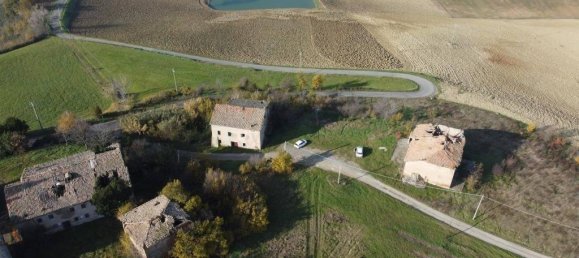 Casa de 8 divisões em Castelvetro di Modena, Italy N.º 153452 13