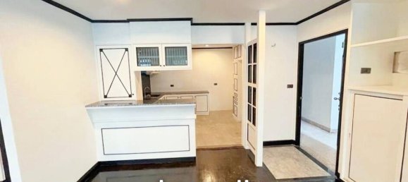 2 bedrooms Condo in Bangkok, Thailand No. 16612 6