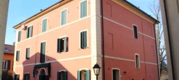 2 rooms Apartment in Argenta, Italy No. 25090 2