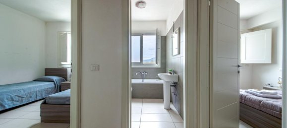 3 rooms Apartment in Olbia, Italy No. 235531 10