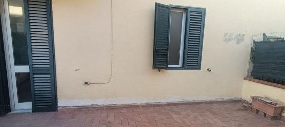 3-Zimmer Wohnung in Prato, Italy, Nr. 282445 2