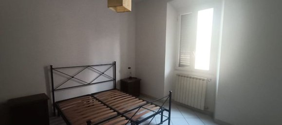 3-Zimmer Wohnung in Prato, Italy, Nr. 282445 7