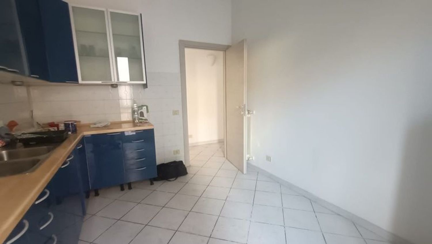 3-Zimmer Wohnung in Prato, Italy, Nr. 282445